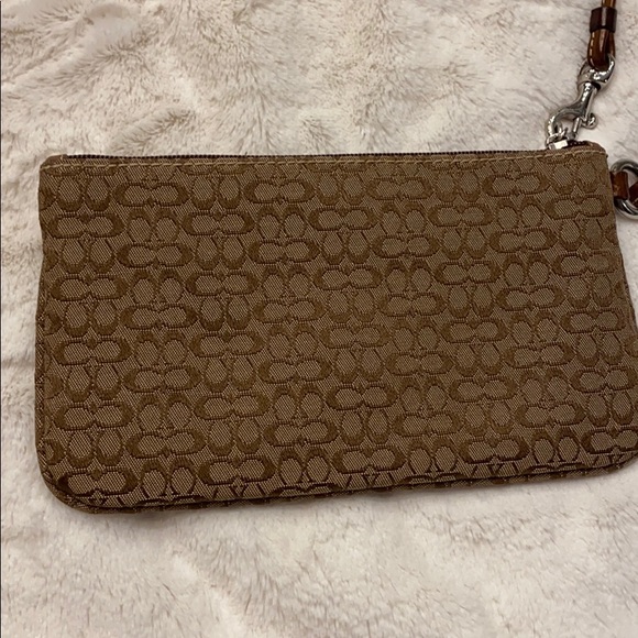 Coach wristlet - Picture 3 of 5